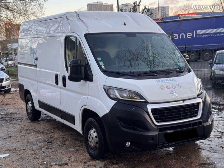 Peugeot Boxer EN L'ÉTAT III Phase 3 L2H2 2.0 BlueHDi 130CV année 03-2018 158.000KM DÉMARRE PAS A VENDRE 4490 EURO Blanc - 2