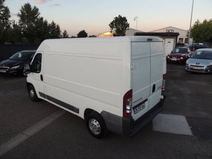 Peugeot Boxer III Phase Fourgon 330 L2H2 2.2 HDi 130cv BLANC - 4