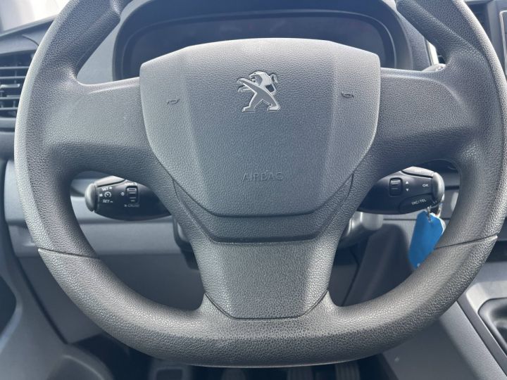 Peugeot EXPERT 1.5 BlueHDi 120ch 9 Places Cuir Attélage CarPlay TVA20% 24,750€ H.T. BLANC - 15