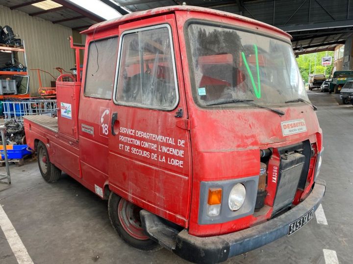 Peugeot J9 pompier à restaurer  - 1