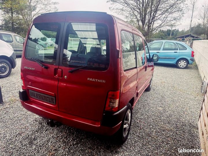 Peugeot Partner 1.6 HDi 90CH Totem Clim Rouge - 2