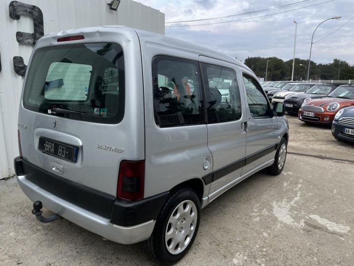 Peugeot Partner 2.0 HDi  COMBI XS PHASE 2 GRIS CLAIR - 6