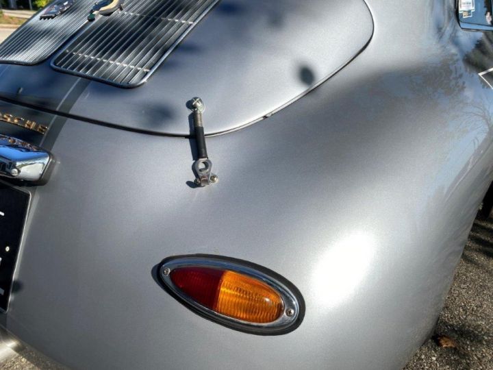 Porsche 356 C 1600 COURSIFIE Gris Clair - 25