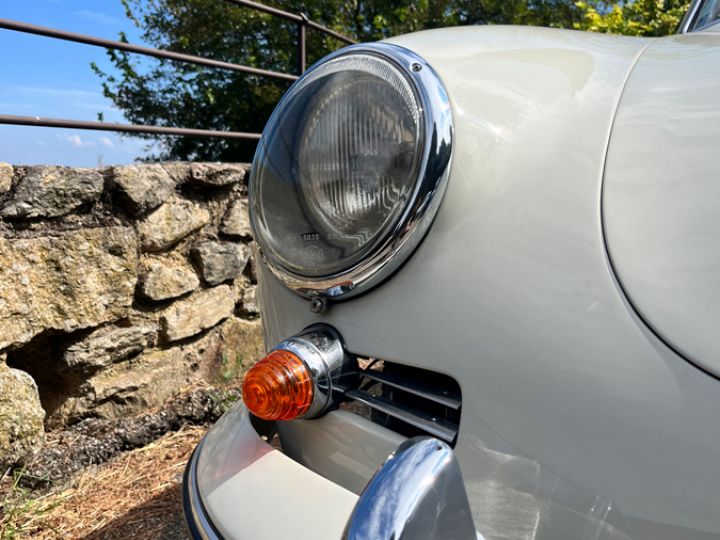 Porsche 356 Modèle BT6, Motorisation Super90 Blanc Nacré - 18