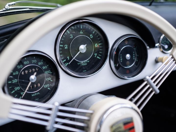 Porsche 356 Porsche 356 Speedster 1957 - Réplique CMC Blanc - 11