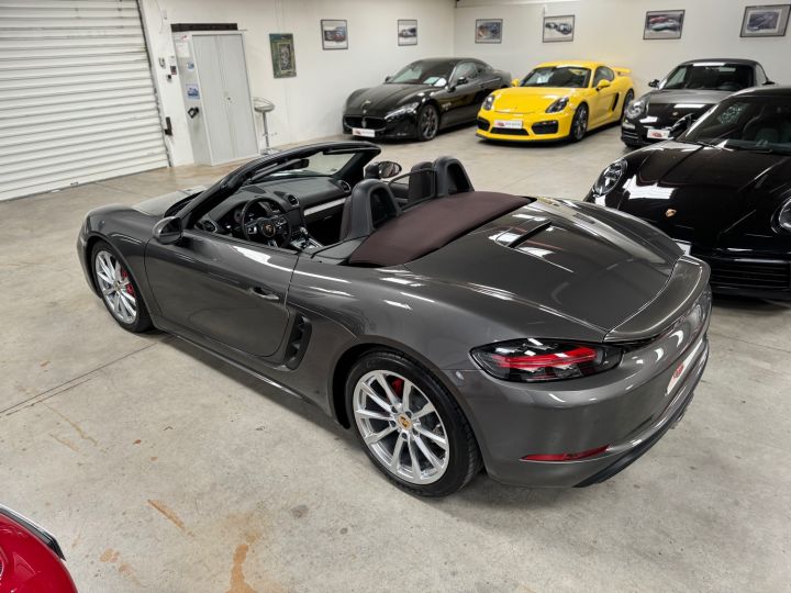 Porsche 718 Boxster S 2.5 L 350 Ch PDK Gris Quartz - 18