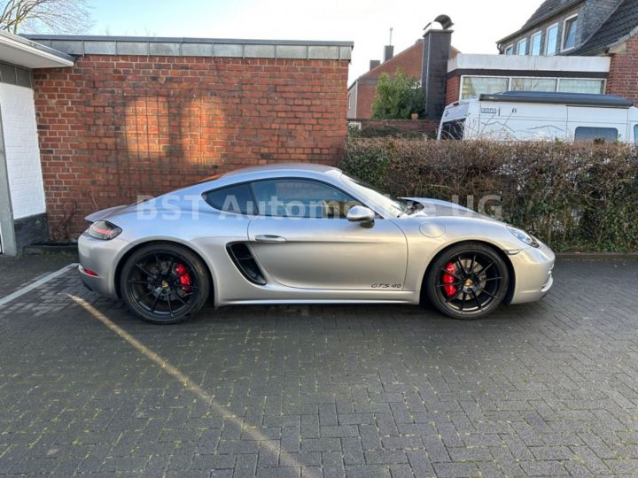 Porsche 718 Cayman GTS 4.0 GT SILVER PORSCHE APPROVED 2025 Gt Silver - 3