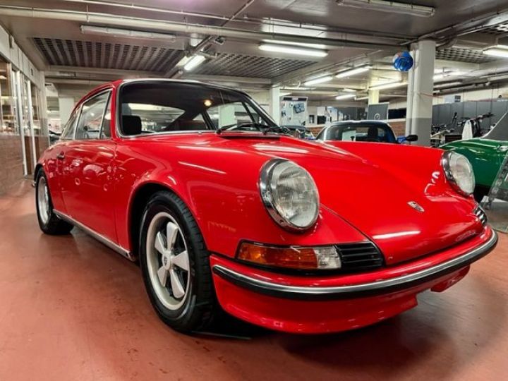 Porsche 911 2.4 T Rouge - 1