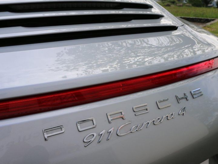 Porsche 911 3.4 Carrera 4 350cv GRISE - 34