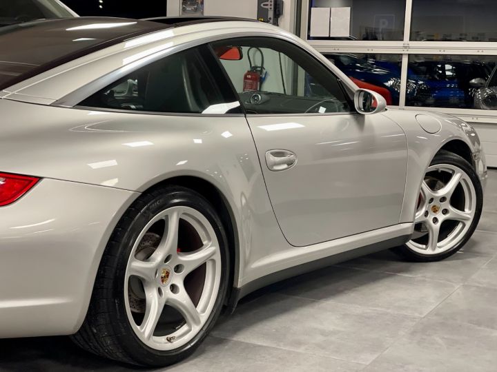 Porsche 911 3.6 325 TARGA 4 gris clair métal - 15