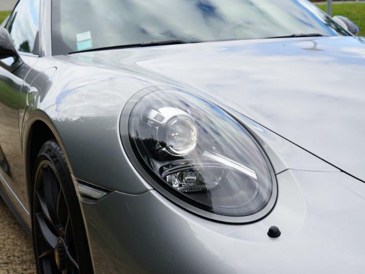 Porsche 911 991.2 Carrera 4 GTS - PORSCHE APPROVED - 3.0L - 450ch - PDK - Gris Argent GT Métal. - Faible Kilométrage - Traitement Céramique - PSE - Toit Ouvrant P Gris Argent Gt Métallisé - 45