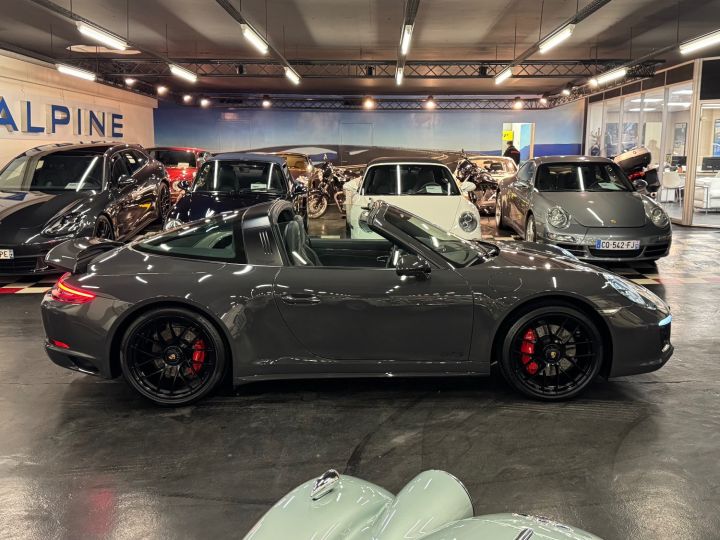 Porsche 911 (991) (2) TARGA 4 GTS PDK GRAUSCHWARZ - 8