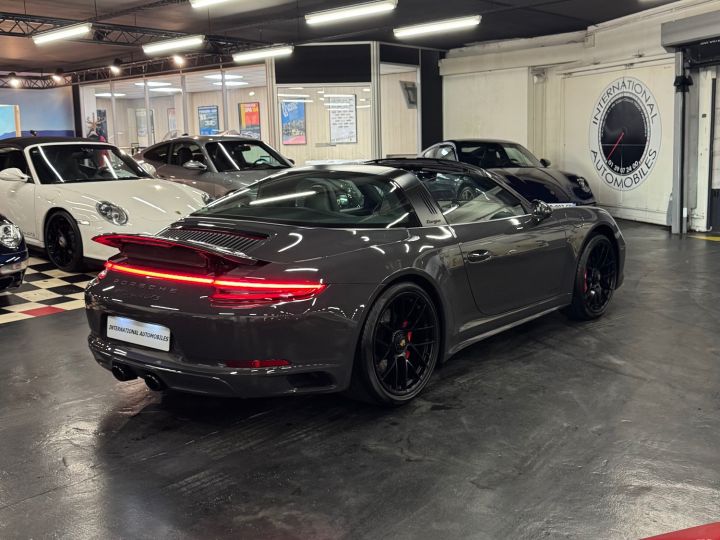 Porsche 911 (991) (2) TARGA 4 GTS PDK GRAUSCHWARZ - 11