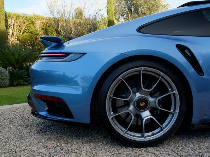 Porsche 911 992 3.8 650 TURBO S Bleu - 15