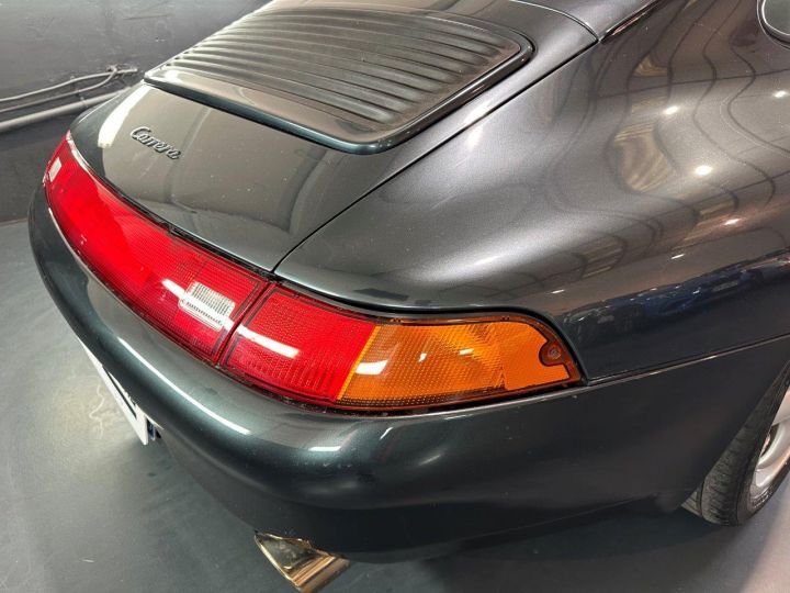 Porsche 911 993 3.6 Carrera 272 Vert Aventure - 38