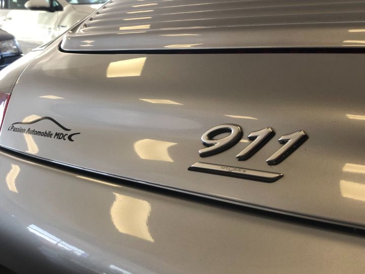 Porsche 911 (996) (2) 3.6 345 CARRERA 40 ANS gris clair métal - 9
