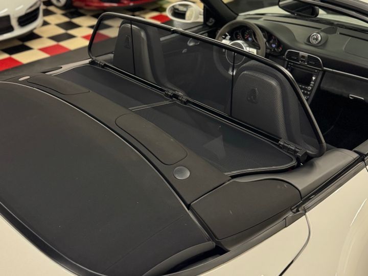 Porsche 911 (997) (2) CABRIOLET 3.8 408 CARRERA GTS PDK Candyweiss - 20