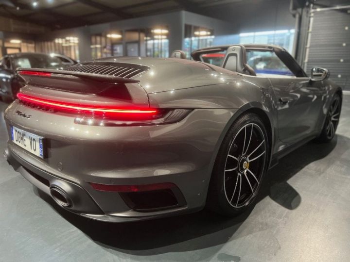 Porsche 911 CABRIOLET (992) 3.7 650CH TURBO S PDK Gris F - 11