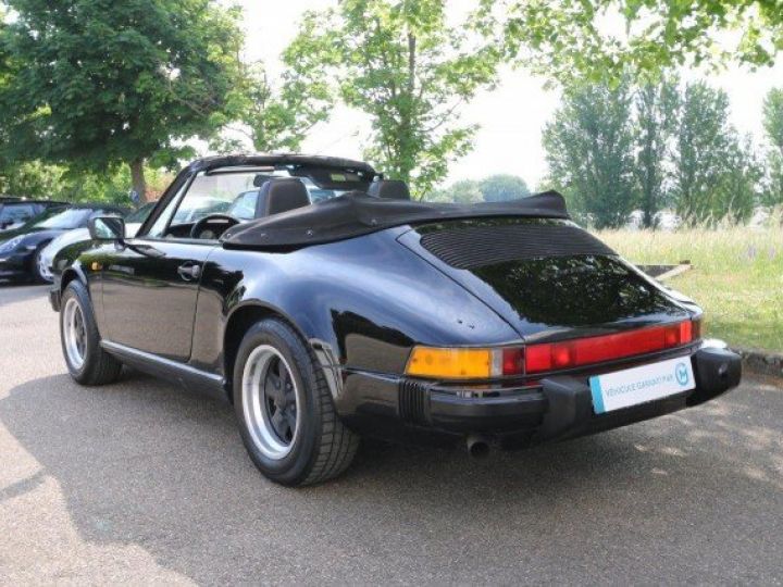 Porsche 911 CARRERA CABRIOLET 3,2 type G50     Essence NOIR - 46