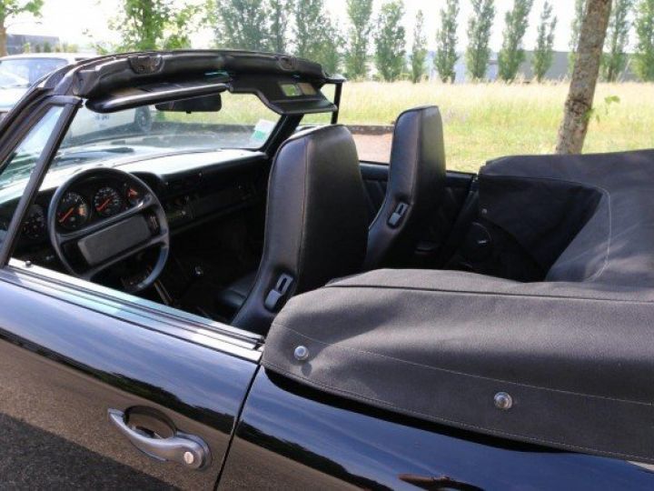 Porsche 911 CARRERA CABRIOLET 3,2 type G50     Essence NOIR - 52