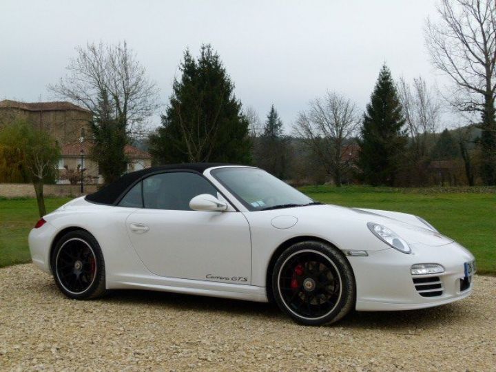 Porsche 911 CARRERA GTS CABRIOLET PDK 408 CV     Essence BLANC - 2