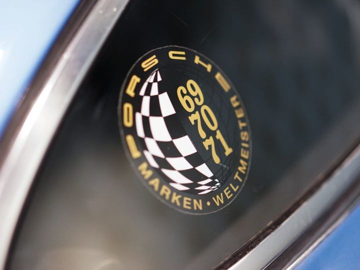 Porsche 911 Coupé 2.4 S boite 5 vitesses - Restauration complète - Matching Numbers - Expertisée en 2018 Gemini Blue Métallisé - 21