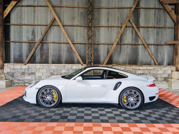 Porsche 911 COUPE (991) TURBO Blanc - 4