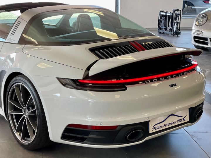 Porsche 911 PORSCHE 911 (992) TARGA 3.0 385 4 Blanc Nacre - 6