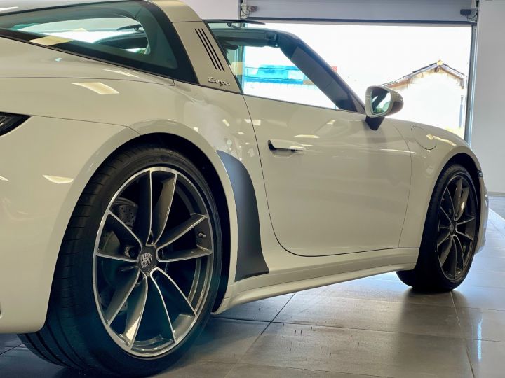 Porsche 911 PORSCHE 911 (992) TARGA 3.0 385 4 Blanc Nacre - 8