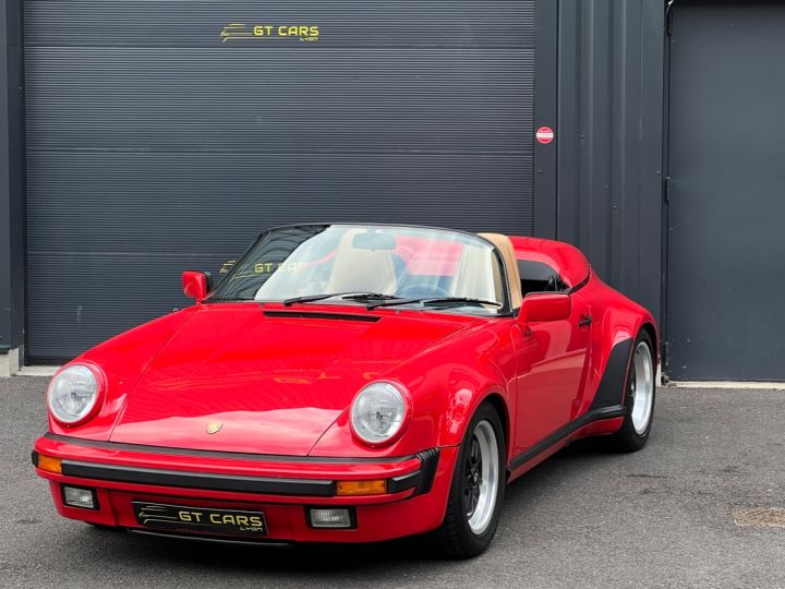 Porsche 911 Porsche 911 Speedster Turbo Look - crédit 1 649 euros par mois - limitée à 1 894 exemplaires Vendu