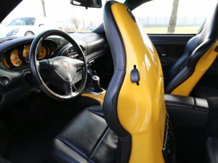 Porsche 911 Série 996 CARRERA 3.6 320CV BVM6     Essence JAUNE VITESSE - 8