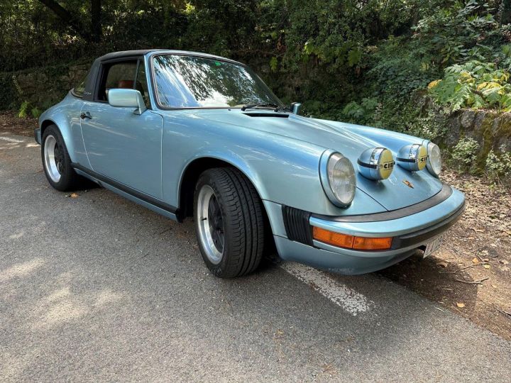 Porsche 911 TARGA 3.0 SC Bleu Ciel - 1