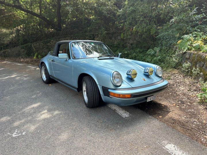 Porsche 911 TARGA 3.0 SC Bleu Ciel - 2