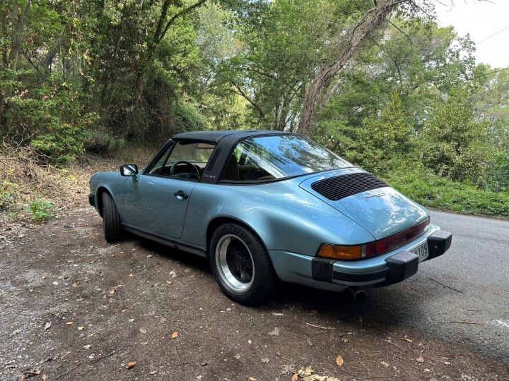 Porsche 911 TARGA 3.0 SC Bleu Ciel - 6