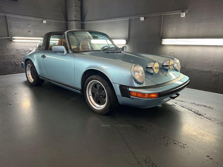 Porsche 911 TARGA 3.0 SC Bleu Ciel - 1