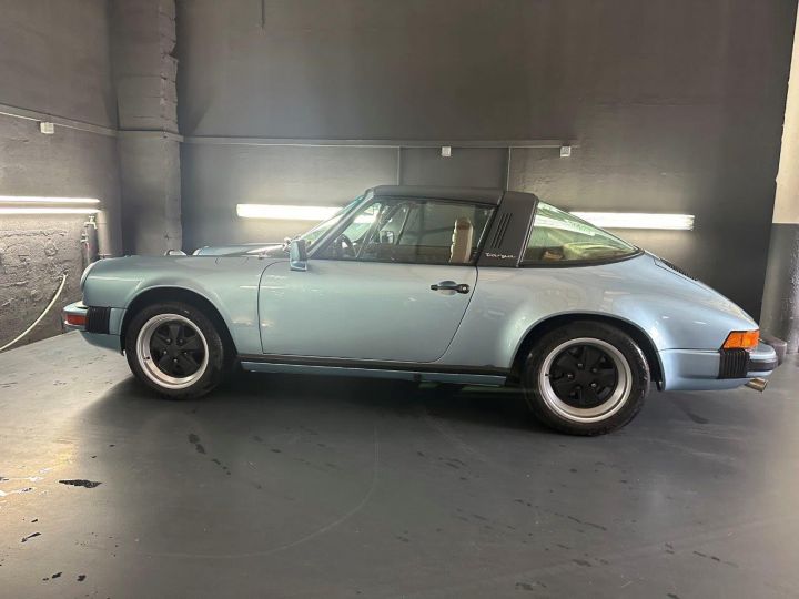 Porsche 911 TARGA 3.0 SC Bleu Ciel - 4