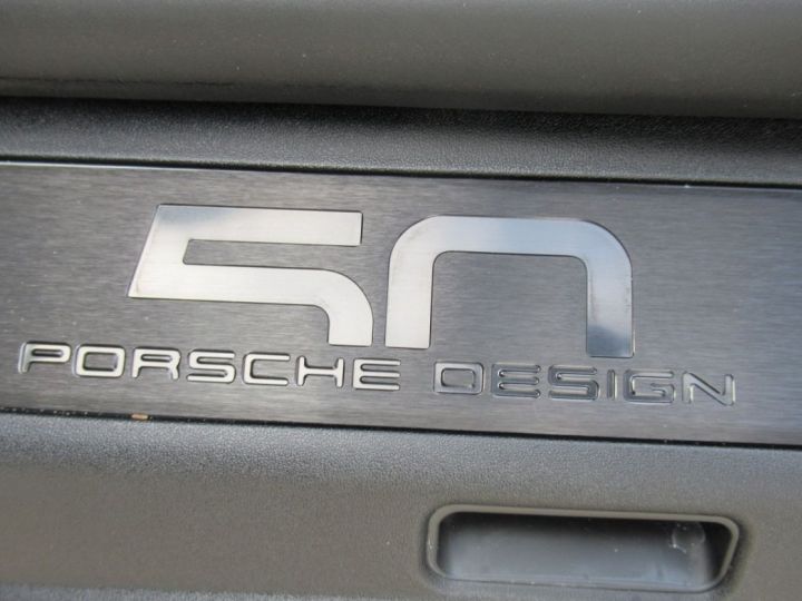 Porsche 911 Targa (992) 3.0 480CH 4 GTS EDITION 50 ANS DESIGN PDK 183/750 Noir - 10