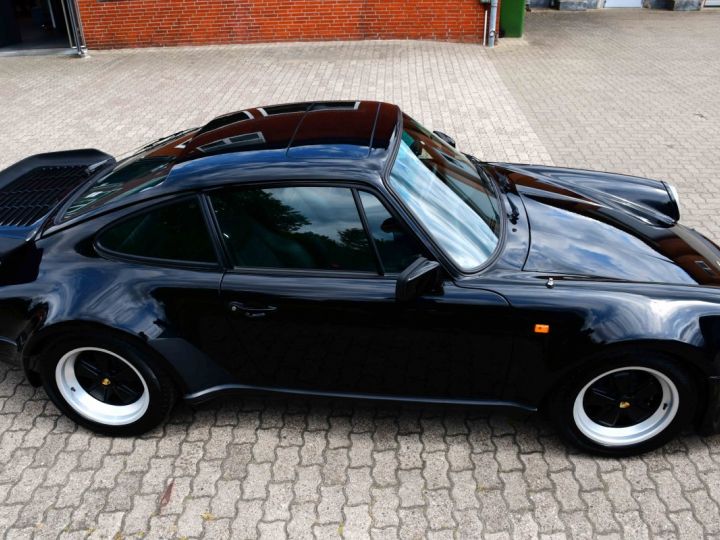 Porsche 911 Turbo 3.3 WLS 330 cv noir - 8