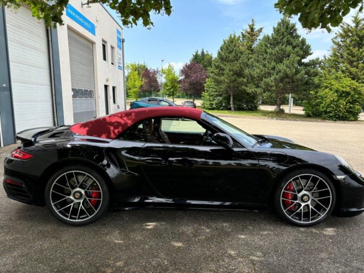 Porsche 911 TURBO 991 Ph2 Cabriolet 3.8i 540 PDK Noir - 32