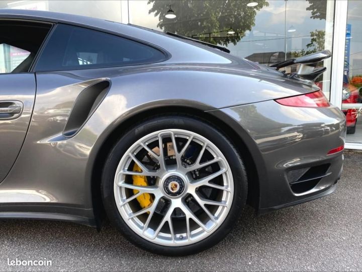 Porsche 911 Turbo COUPE 3.8i S 560 PDK A Gris - 15