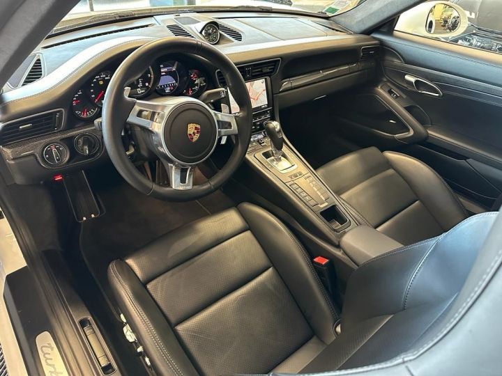 Porsche 911 TURBO S 560 CV Origine France Carnet a jour 1594,89 euros par mois  Blanc - 33