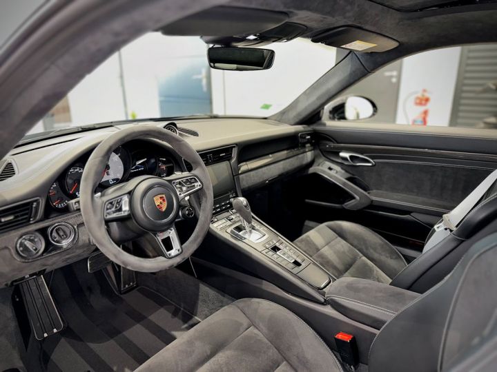 Porsche 911 TYPE 991.2 PH2 CARRERA GTS 3.0 Bi-TURBO 450 CH PDK TOIT OUVRANT PACK ALCANTARA SEULEMENT 12.000 KMS ETAT STRICTEMENT NEUF Noir - 4