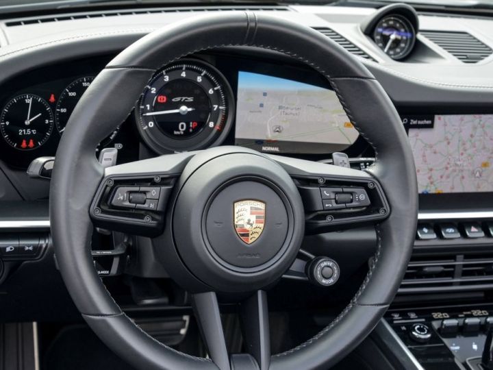 Porsche 911 TYPE 992 CARRERA 4 GTS CABRIOLET PDK 480 CV - MONACO Gris Agate Métal - 6