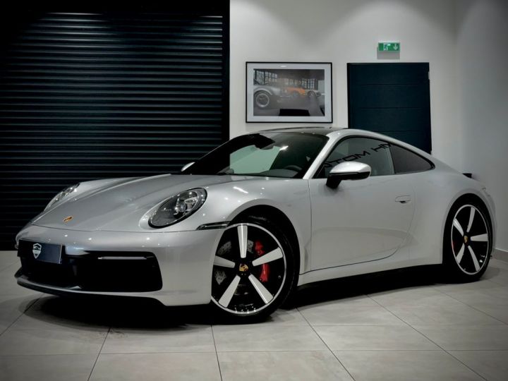 Porsche 911 TYPE 992 CARRERA 4S COUPE 3.0i 450 CH PDK8 LIFT SYSTÈME MATRIX SPORT CHRONO TOIT CARBONE SIÈGE 18 JA21 EXCLUSIVE ARGENT GT APPROVED 09.24 19.000 KMS É Argent - 1