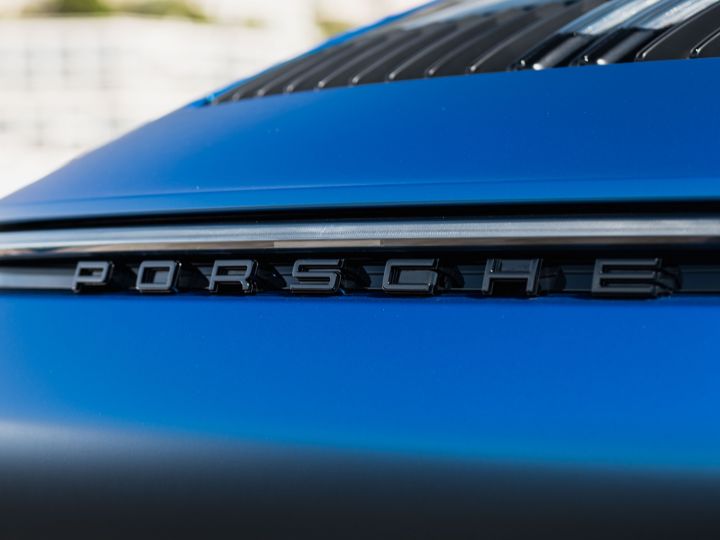 Porsche 911 TYPE 992 CARRERA S PDK 450 CV - MONACO Argent GT Metal (Covering Bleu Satin Mat) - 23