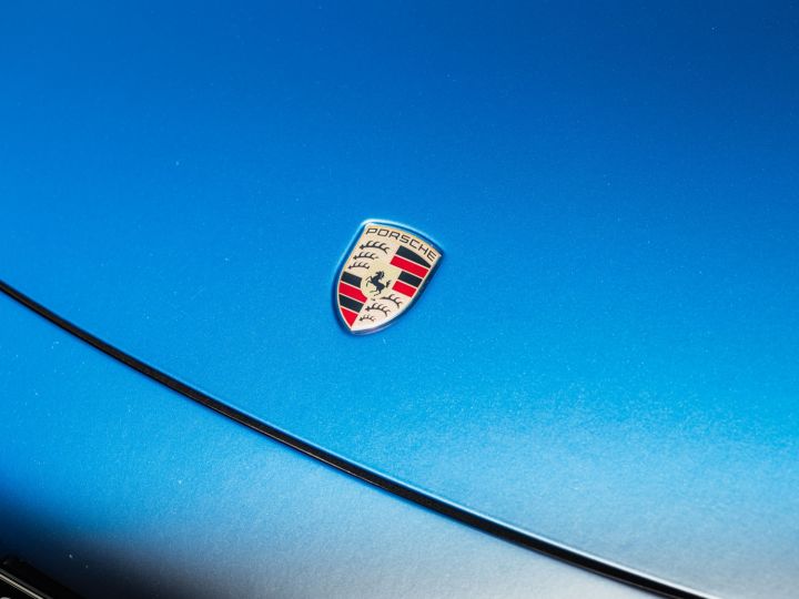 Porsche 911 TYPE 992 CARRERA S PDK 450 CV - MONACO Argent GT Metal (Covering Bleu Satin Mat) - 29