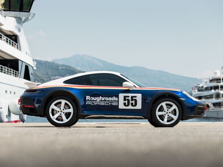 Porsche 911 TYPE 992 DAKAR ROTHMANS 480 CV PDK - MONACO Rallye Design White/Gentian blue Metal - 24