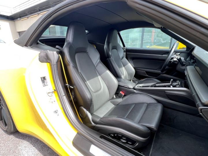 Porsche 911 TYPE 992 S CABRIOLET 450 CV PDK Jaune Racing Vendu - 19