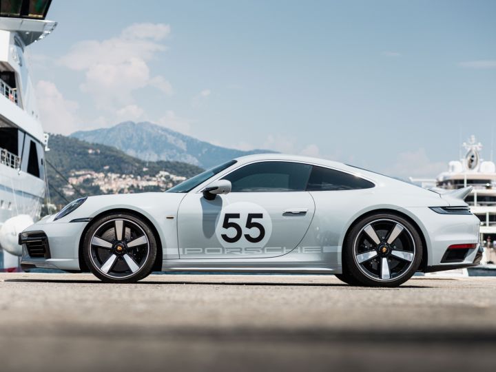 Porsche 911 TYPE 992 SPORT CLASSIC PACK HERITAGE 550 CV - MONACO Gris Sport Métal - 34