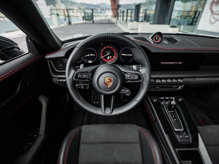 Porsche 911 TYPE 992 TARGA 4 GTS PDK 480 CV - MONACO Gris Arctique - 18